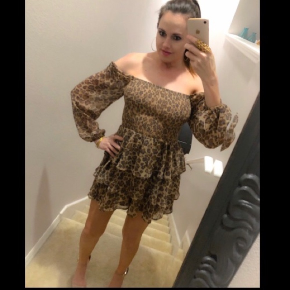 Flirty Leopard-Print Long Sleeve Mini-Length Romper by Express, Size Medium